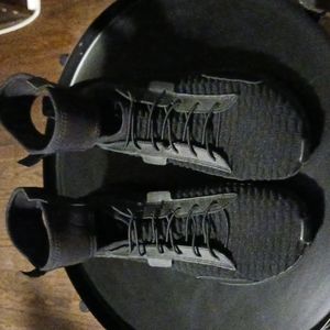 FENTY PUMA BY RIHANNA